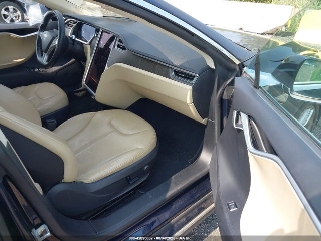 2013 TESLA MODEL S 5YJSA1CN0DFP04516 Photo 4