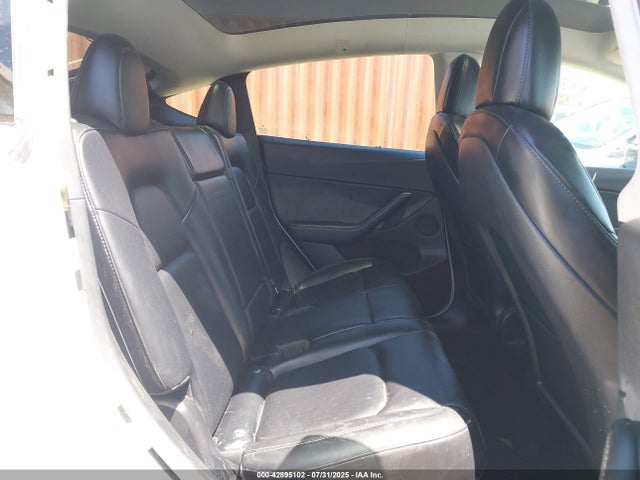 2022 TESLA MODEL Y 7SAYGDEE4NF315356 Photo 7