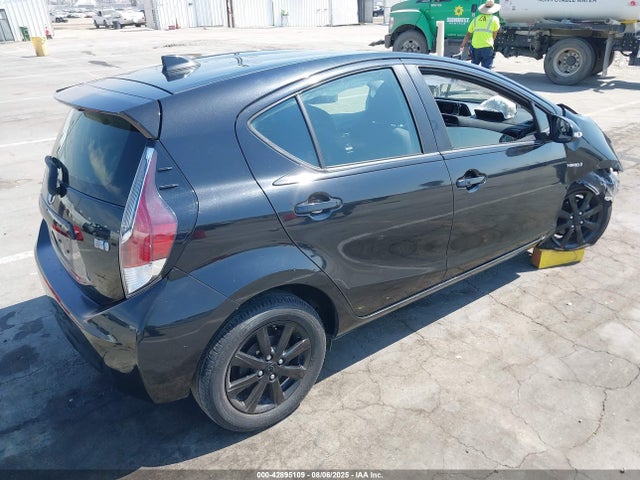 JTDKDTB37G1118332 Toyota 1nz-fxe+1lm
