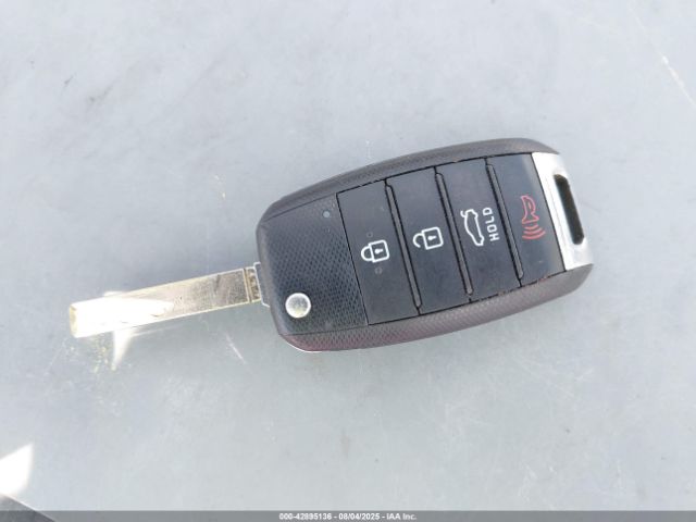 2019 KIA OPTIMA 5XXGT4L3XKG359697 Photo 10