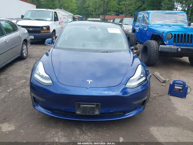 Tesla 2019 2019 5YJ3E1EA4KF337460 Image 12