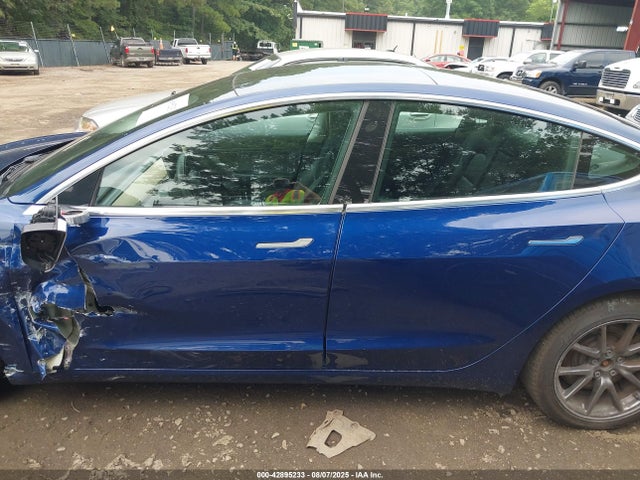 Tesla 2019 2019 5YJ3E1EA4KF337460 Image 14