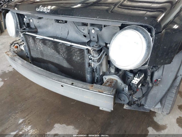 Jeep 2016 2016 1C4NJRFB5GD758645 Image 6