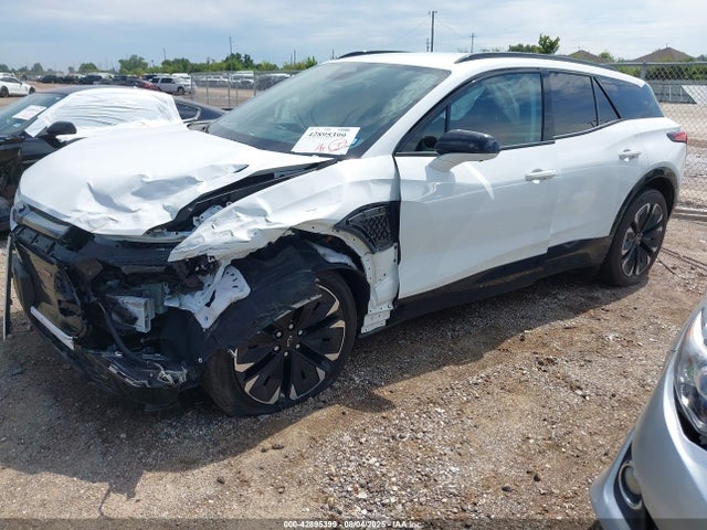 Chevrolet x0c+ec5 2024 3GNKDCRJ6RS125639 Image 2