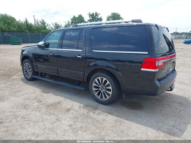 2015 LINCOLN NAVIGATOR L 5LMJJ3JT9FEJ03644 Photo 2