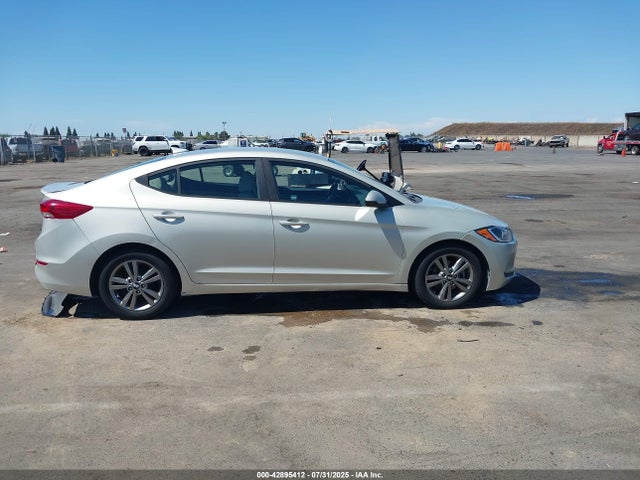 Hyundai Elantra 2017 5NPD84LF1HH088718 Image 13