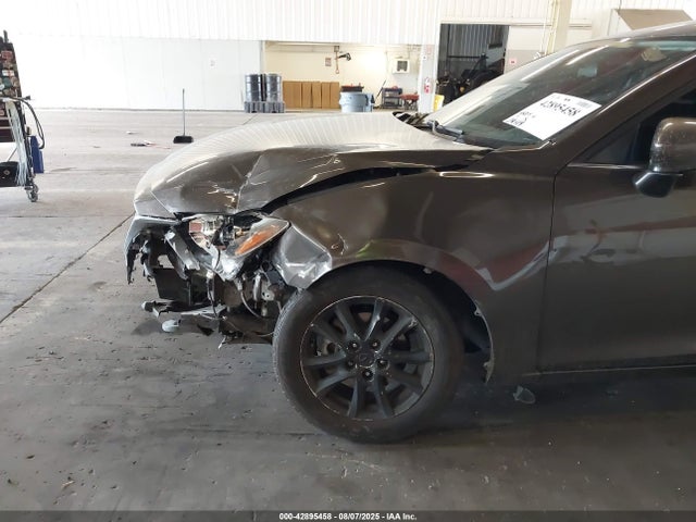 JM1BM1L72E1100923 Mazda pe