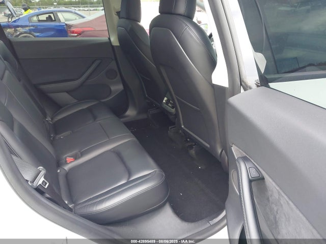2021 TESLA MODEL Y 5YJYGDEF0MF240238 Photo 7