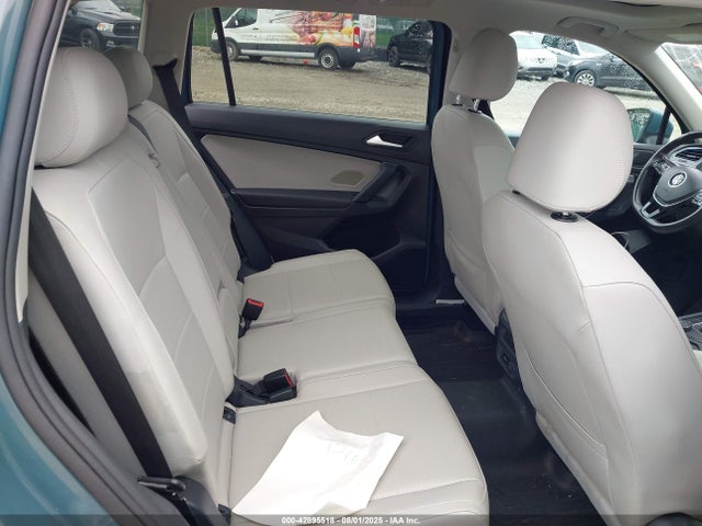 Volkswagen Tiguan 2019 3VV2B7AX8KM174214 Image 8