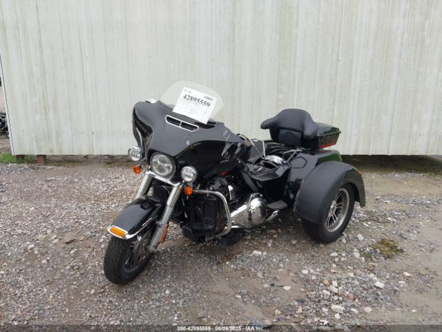 2015 HARLEY-DAVIDSON FLHTCUTG 1HD1MAL18FB859741 Photo 1