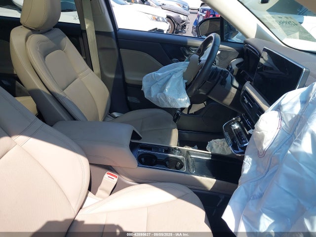 5LMTJ5DZ3RUL17110 Lincoln ivct