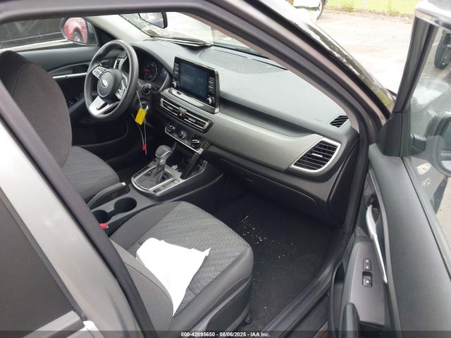 2021 Kia Seltos Lx მანქანა იყიდება აუქციონზე, vin: KNDEPCAA2M7232476, აუქციონის ნომერი: 42895650