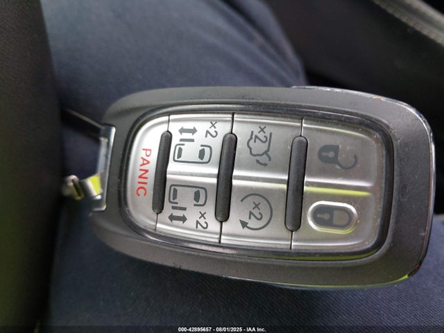 Chrysler 2025 2025 2C4RC1GG8SR520379 Image 11