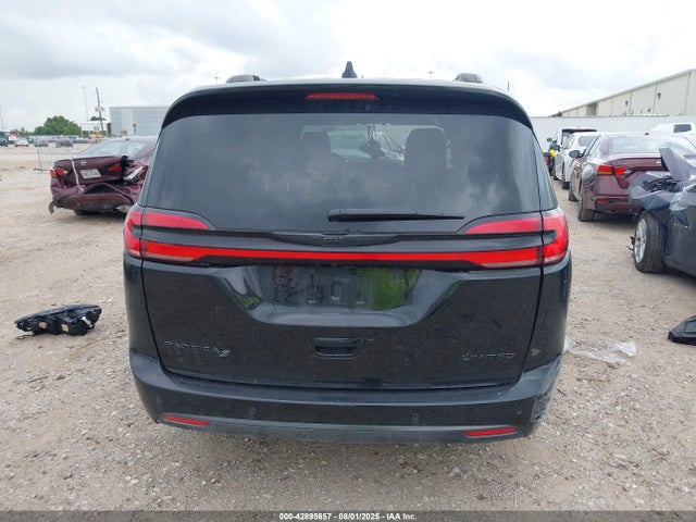 Chrysler 2025 2025 2C4RC1GG8SR520379 Image 17