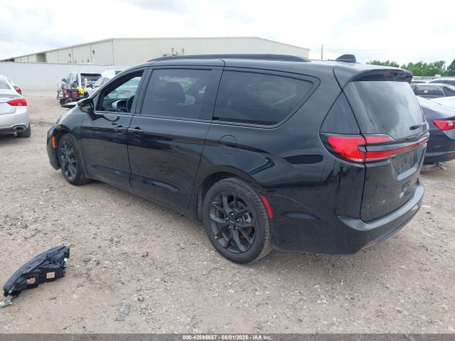 Chrysler 2025 2025 2C4RC1GG8SR520379 Image 3