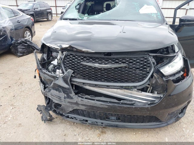 Chrysler 2025 2025 2C4RC1GG8SR520379 Image 6