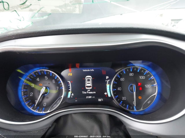 Chrysler 2025 2025 2C4RC1GG8SR520379 Image 7