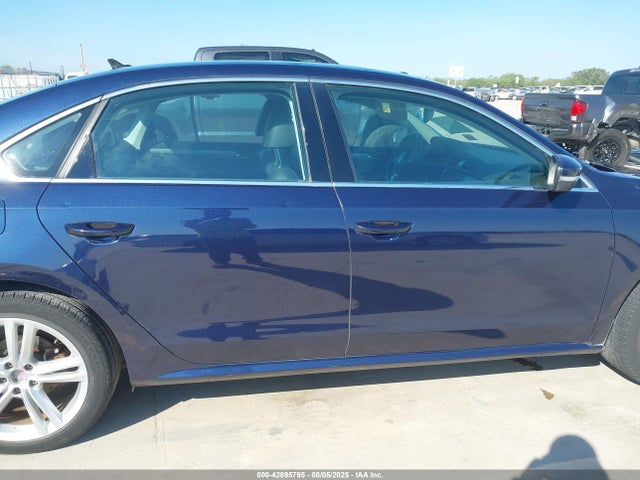 Volkswagen 2014 2014 1VWBS7A33EC044498 Image 13