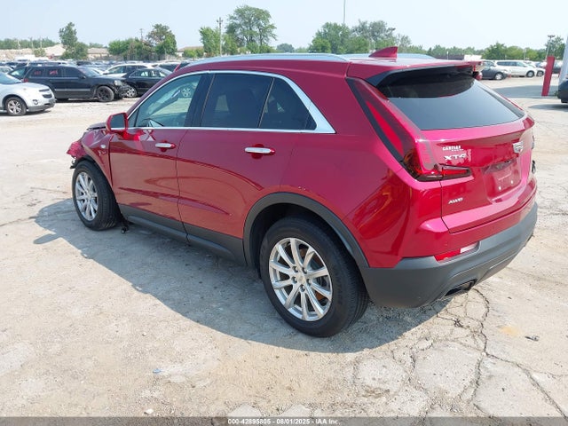 2019 CADILLAC XT4 1GYFZBR4XKF102806 Photo 2