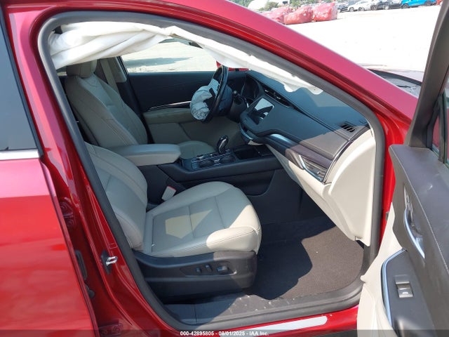 2019 CADILLAC XT4 1GYFZBR4XKF102806 Photo 4