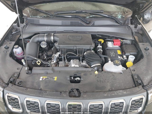 Jeep 2025 2025 3C4NJDBNXST553215 Image 10