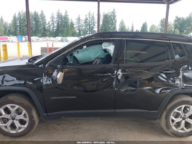 Jeep 2025 2025 3C4NJDBNXST553215 Image 6