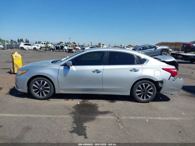1N4AL3AP7HC290729 Nissan 2017