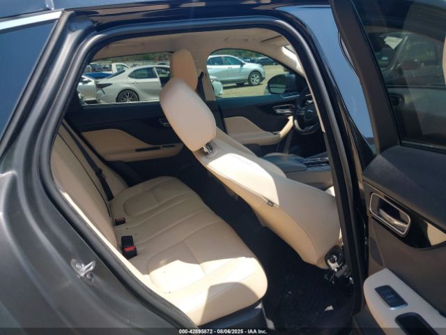 2020 JAGUAR F-PACE SADCJ2FX8LA630006 Photo 7