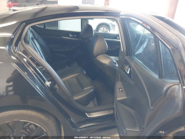 Nissan Maxima 2018 1N4AA6AP2JC383056 Image 8