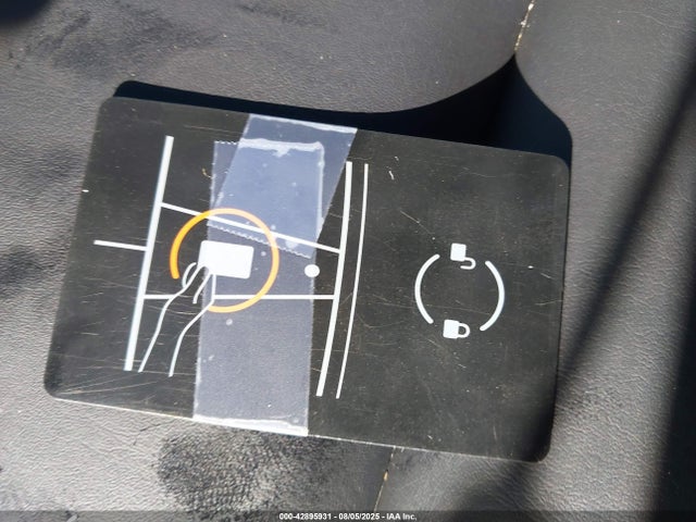 2024 TESLA MODEL Y 7SAYGDED7RF213420 Photo 10