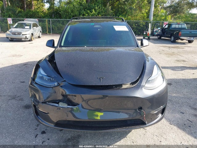 7SAYGDED7RF213420 Tesla Model Y