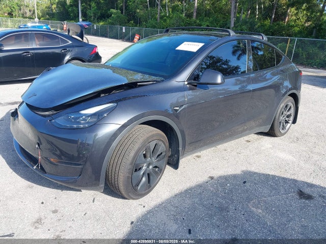 2024 TESLA MODEL Y 7SAYGDED7RF213420 Photo 1