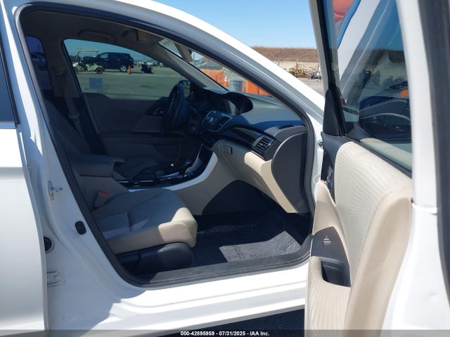 1HGCR2F39HA096637 Honda k24w1