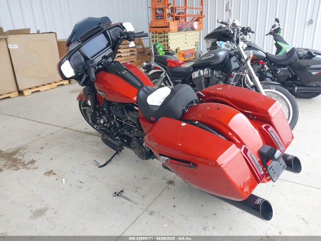 1HD1KB714RB621136 Harley-Davidson Milwaukee-eight