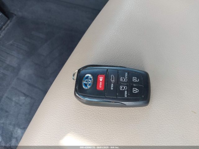 2021 TOYOTA SIENNA 5TDJRKEC0MS018543 Photo 10