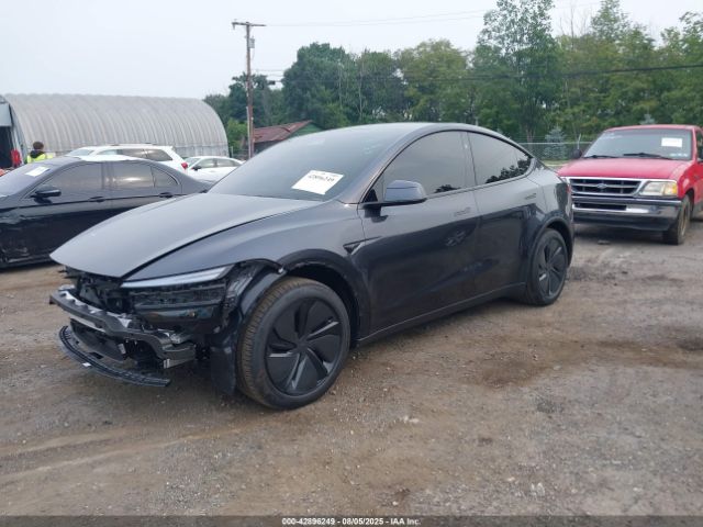 2026 TESLA MODEL Y 7SAYGDEE8TA405717 Photo 1