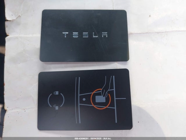 7SAYGDEE0RA318015 Tesla 2024
