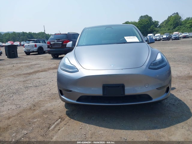 7SAYGDEE0RA318015 Tesla 2024