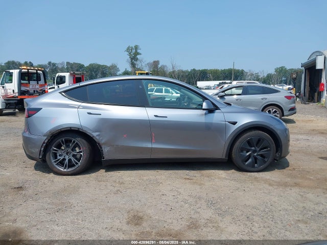 7SAYGDEE0RA318015 Tesla 2024