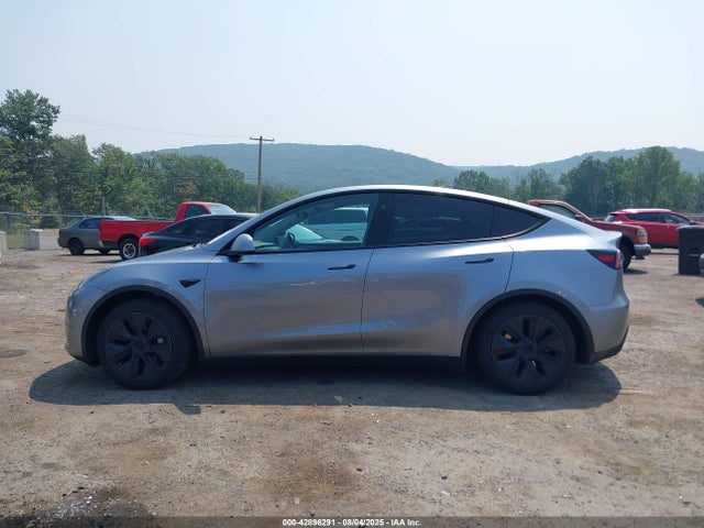 7SAYGDEE0RA318015 Tesla 2024