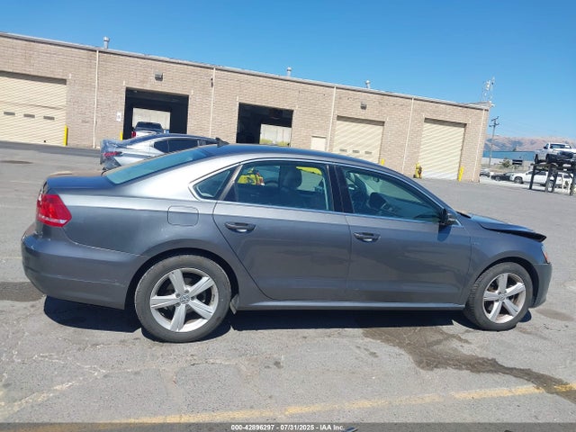 Volkswagen Passat 2015 1VWAT7A37FC103823 Image 13