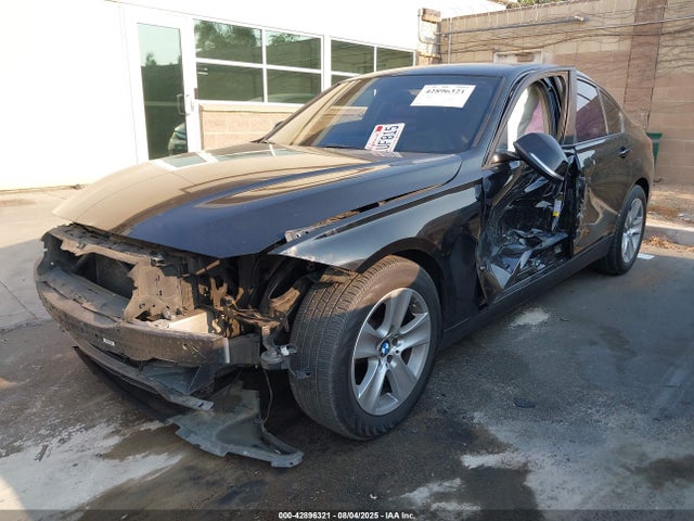 BMW 328I 2014 WBA3C1G56ENR49815 Image 2