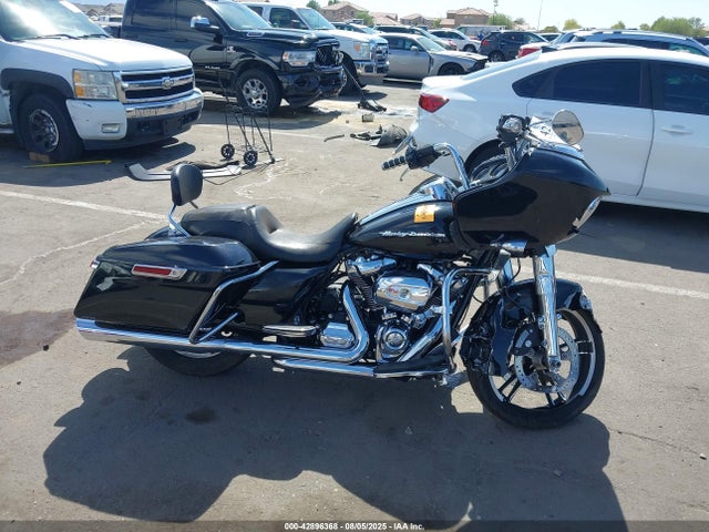 1HD1KHC11HB682063 Harley-Davidson Road Glide