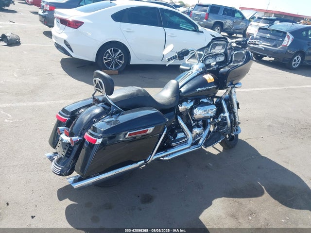 1HD1KHC11HB682063 Harley-Davidson Road Glide