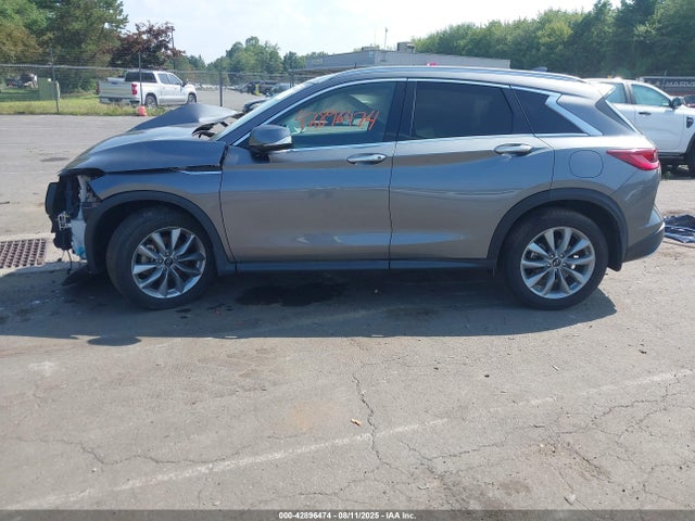 3PCAJ5BB8NF107951 Infiniti QX50
