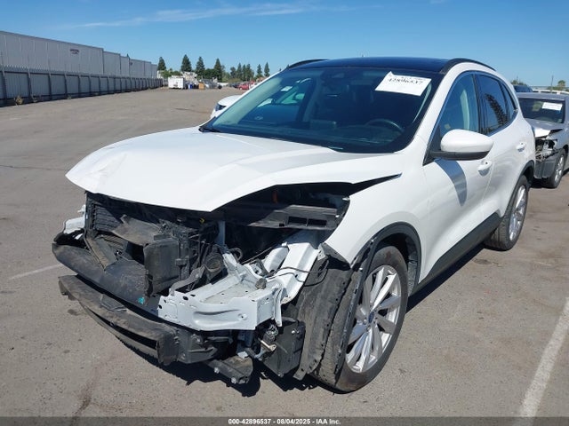 Ford hev/phev 2021 1FMCU0DZ5MUB27525 Image 2