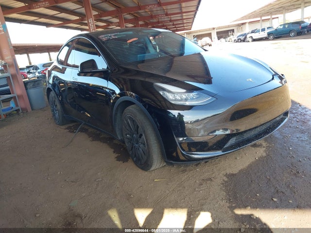 2021 TESLA MODEL Y 5YJYGDEEXMF153633