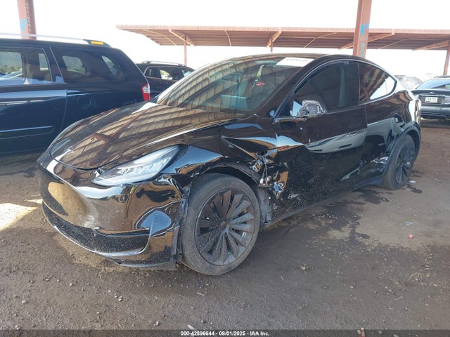 2021 TESLA MODEL Y 5YJYGDEEXMF153633 Photo 1