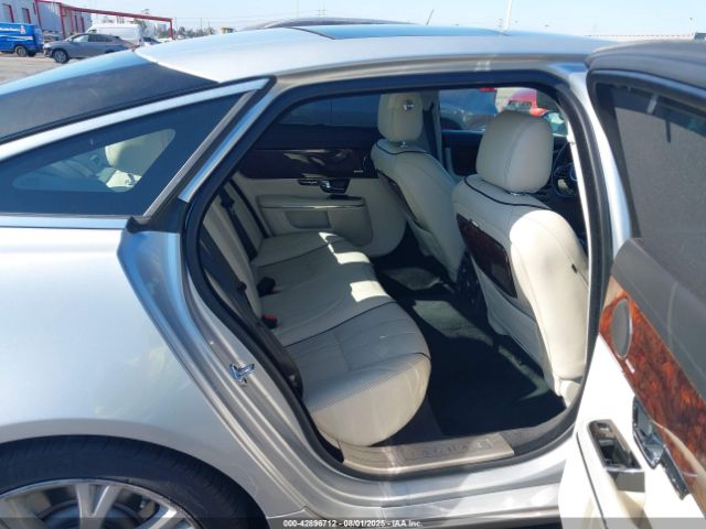 2012 JAGUAR XJ SAJWA2GE9CMV29465 Photo 7