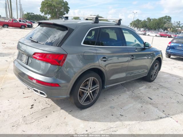 2018 AUDI SQ5 WA1A4AFY4J2200892 Photo 3